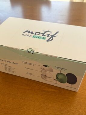 NWT Motif Aura Glow Wearable Breastmilk Pump